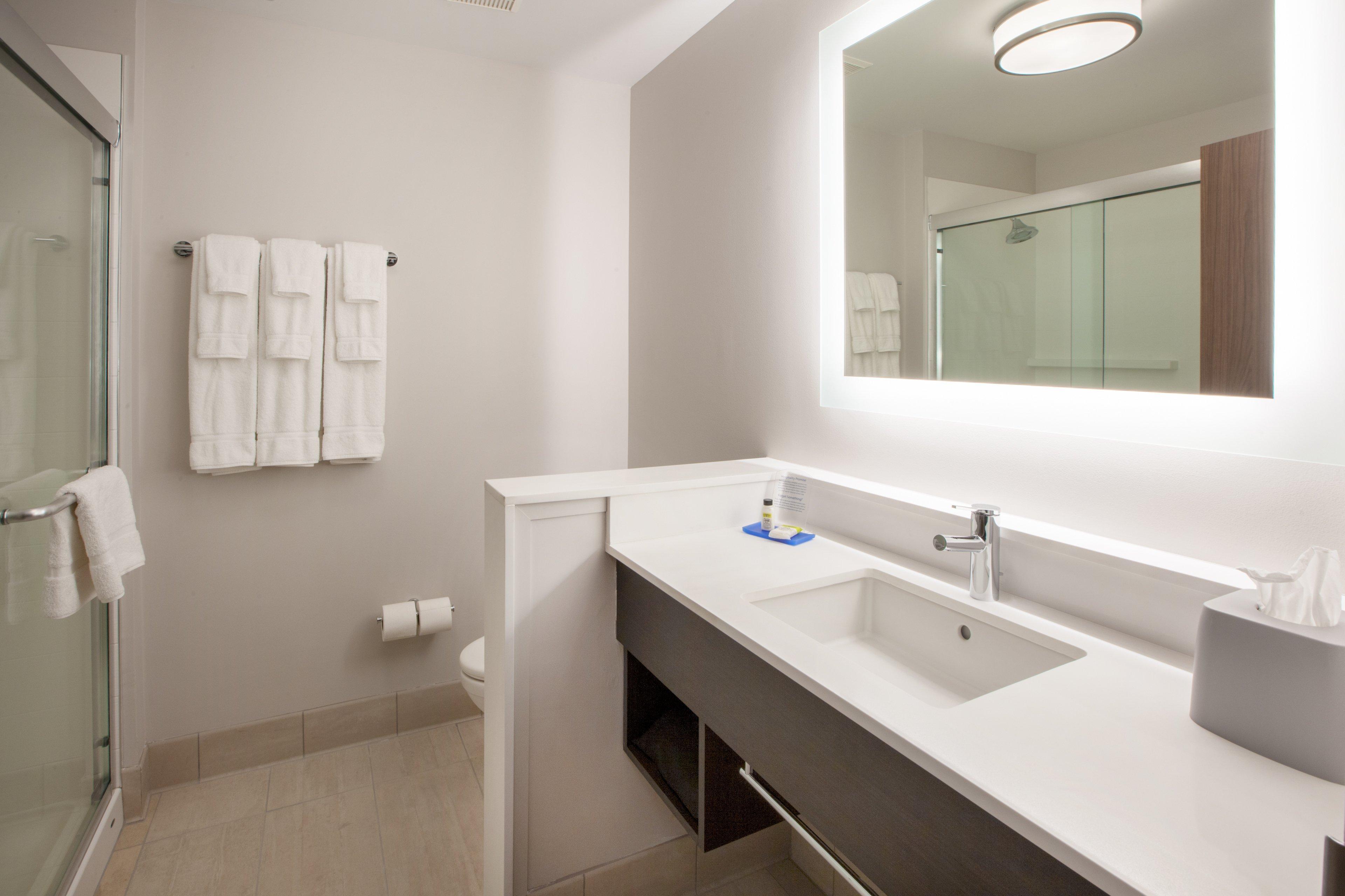 Express & Boston - Marlboro By Ihg Hotel 3*